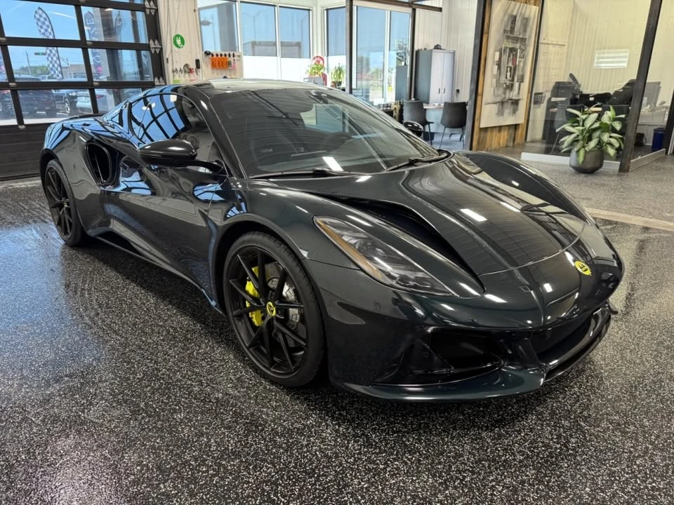 2024 Lotus Emira - Image 5 of 10