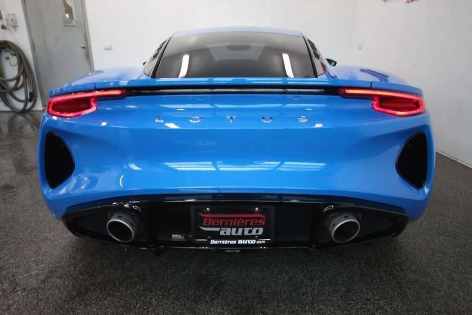 2024 Lotus Emira - Image 9 of 15