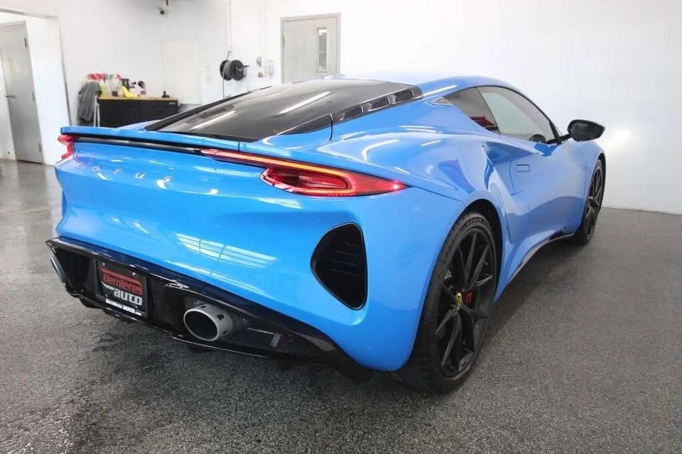 2024 Lotus Emira - Image 8 of 15