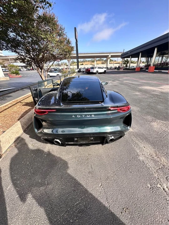 2024 Lotus Emira - Image 3 of 5