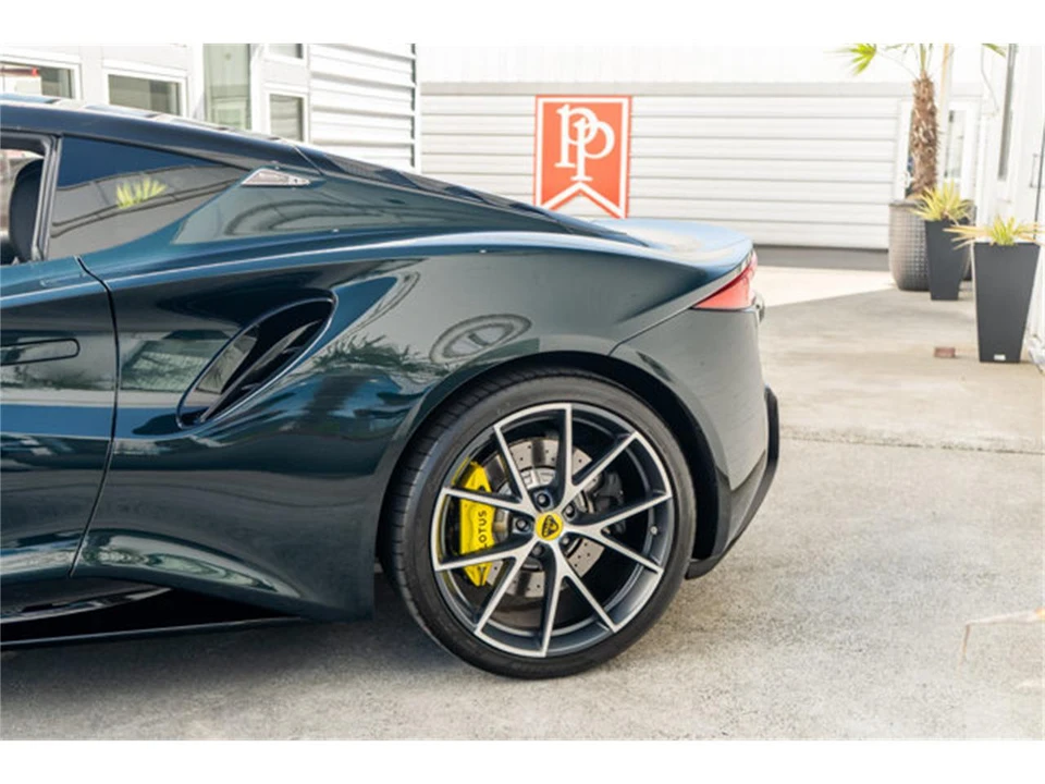 2024 Lotus Emira - Image 5 of 12