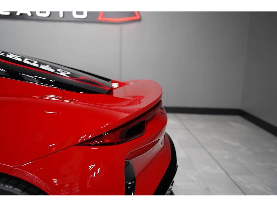 2024 Lotus Emira - Image 28 of 31