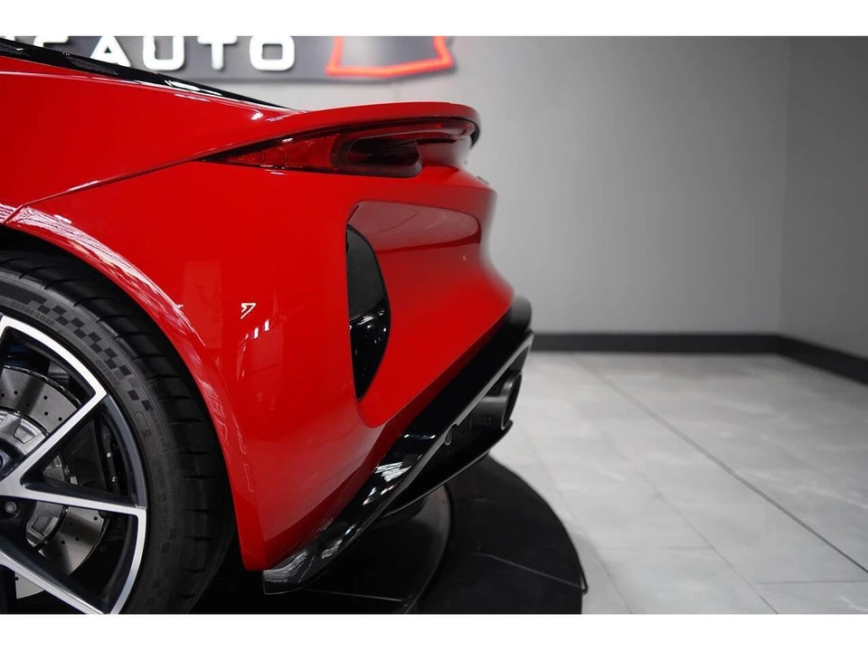 2024 Lotus Emira - Image 25 of 31