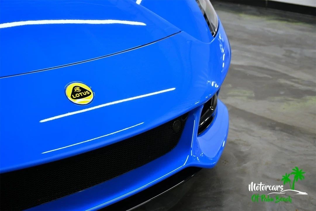 2024 Lotus Emira - Image 17 of 21