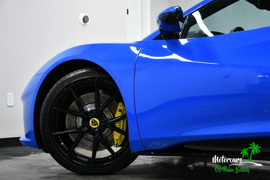 2024 Lotus Emira - Image 7 of 21