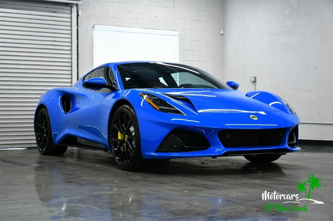 2024 Lotus Emira - Image 13 of 21