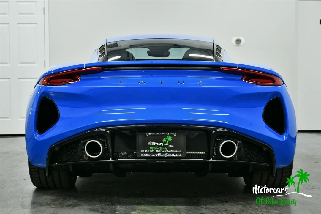 2024 Lotus Emira - Image 10 of 21