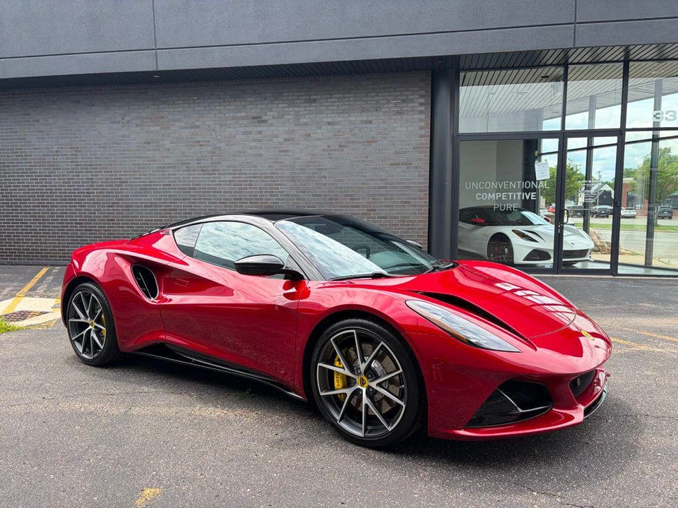 2024 Lotus Emira - Image 3 of 31
