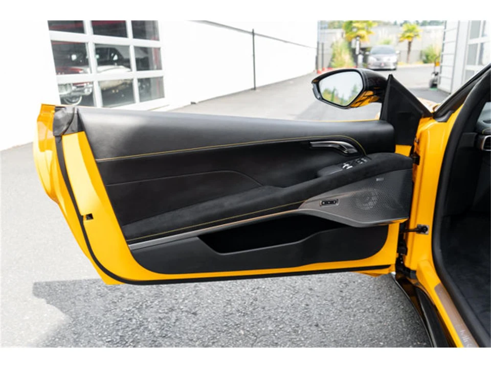 2024 Lotus Emira - Image 10 of 12