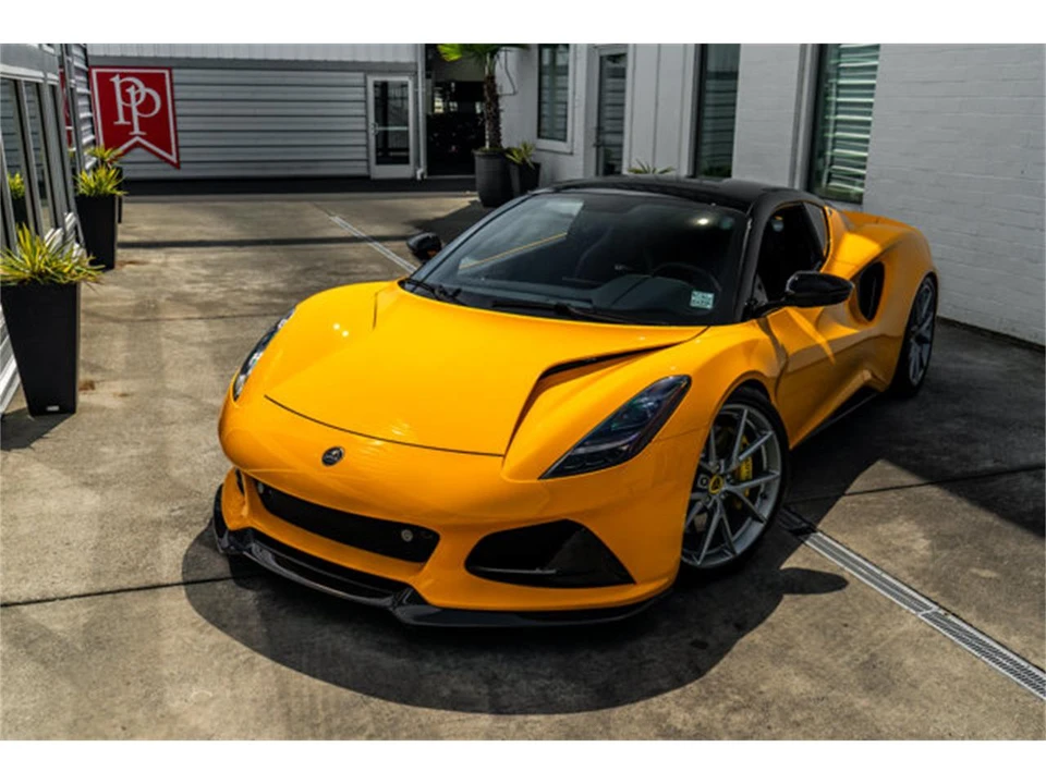 2024 Lotus Emira - Image 3 of 12