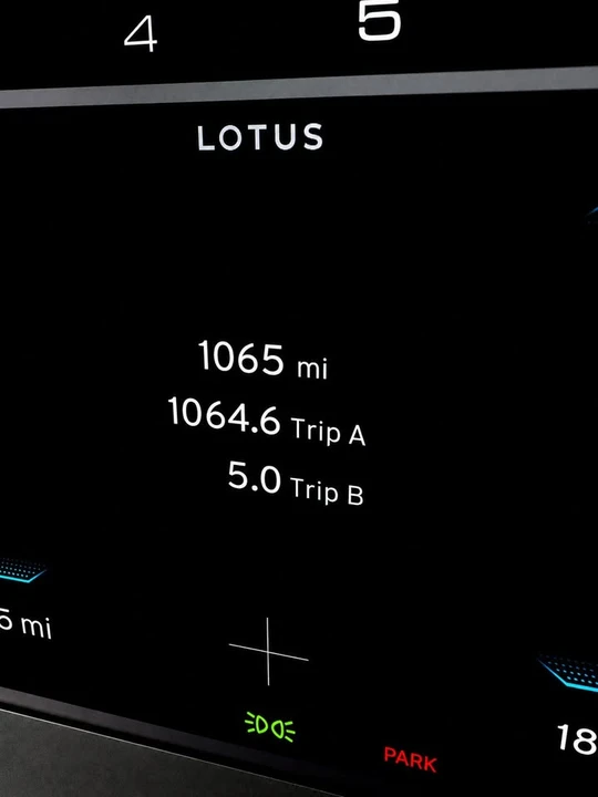 2024 Lotus Emira - Image 19 of 19