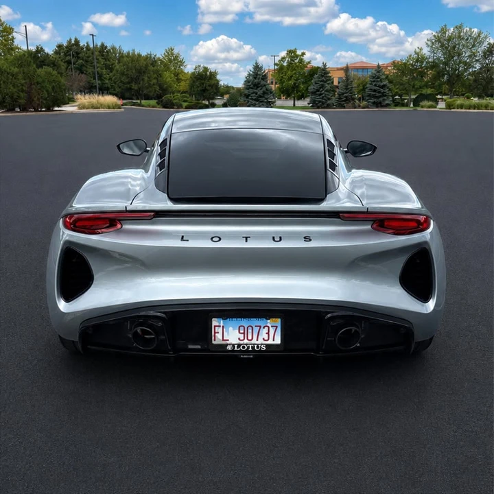 2024 Lotus Emira - Image 5 of 19