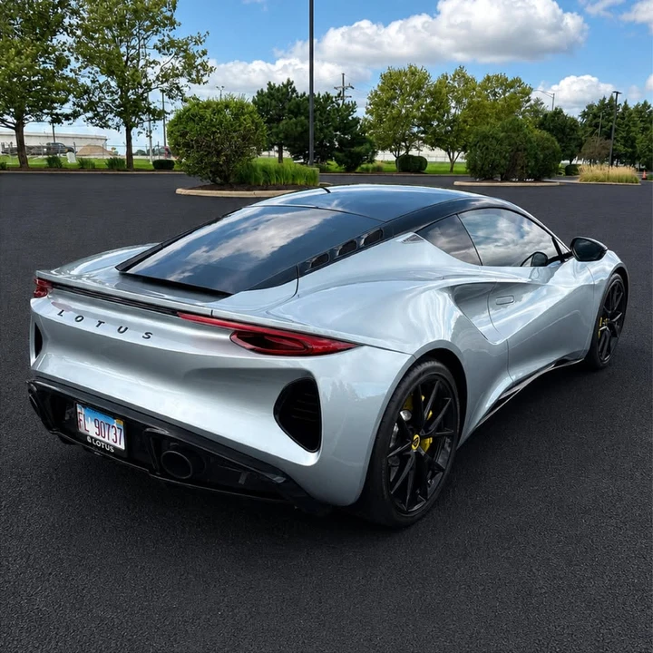 2024 Lotus Emira - Image 3 of 19