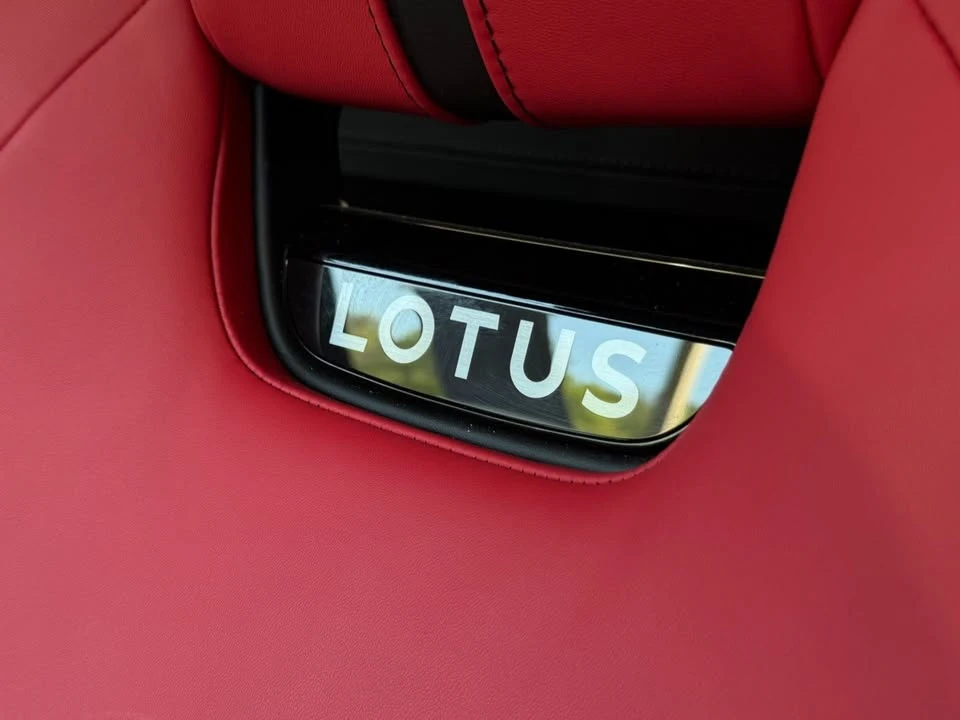 2024 Lotus Emira - Image 14 of 20