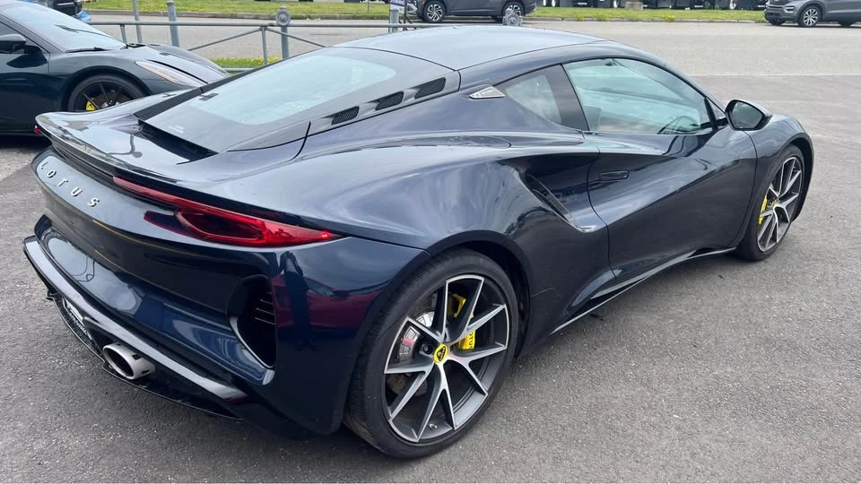 2024 Lotus Emira - Image 6 of 14