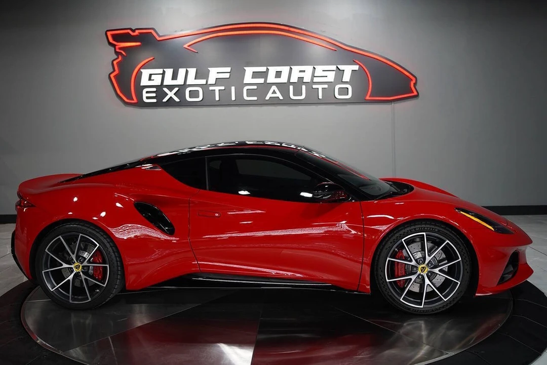2024 Lotus Emira - Image 31 of 31