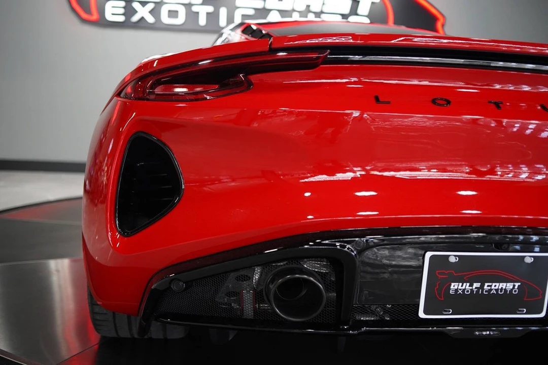 2024 Lotus Emira - Image 30 of 31