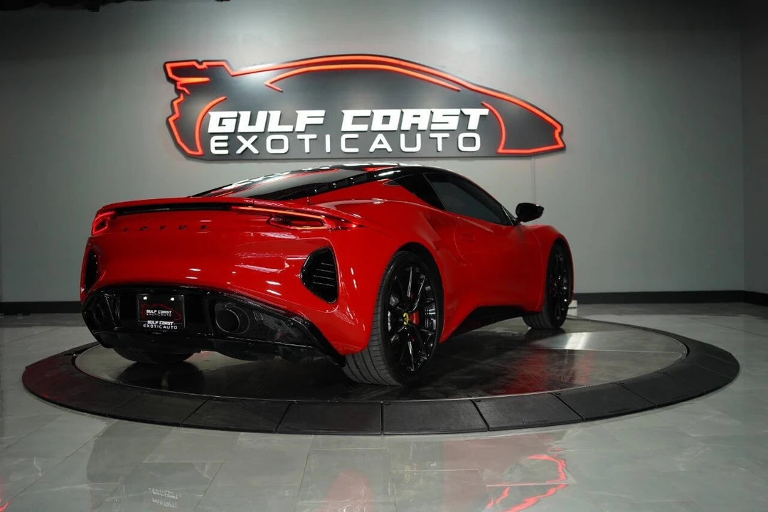 2024 Lotus Emira - Image 13 of 31