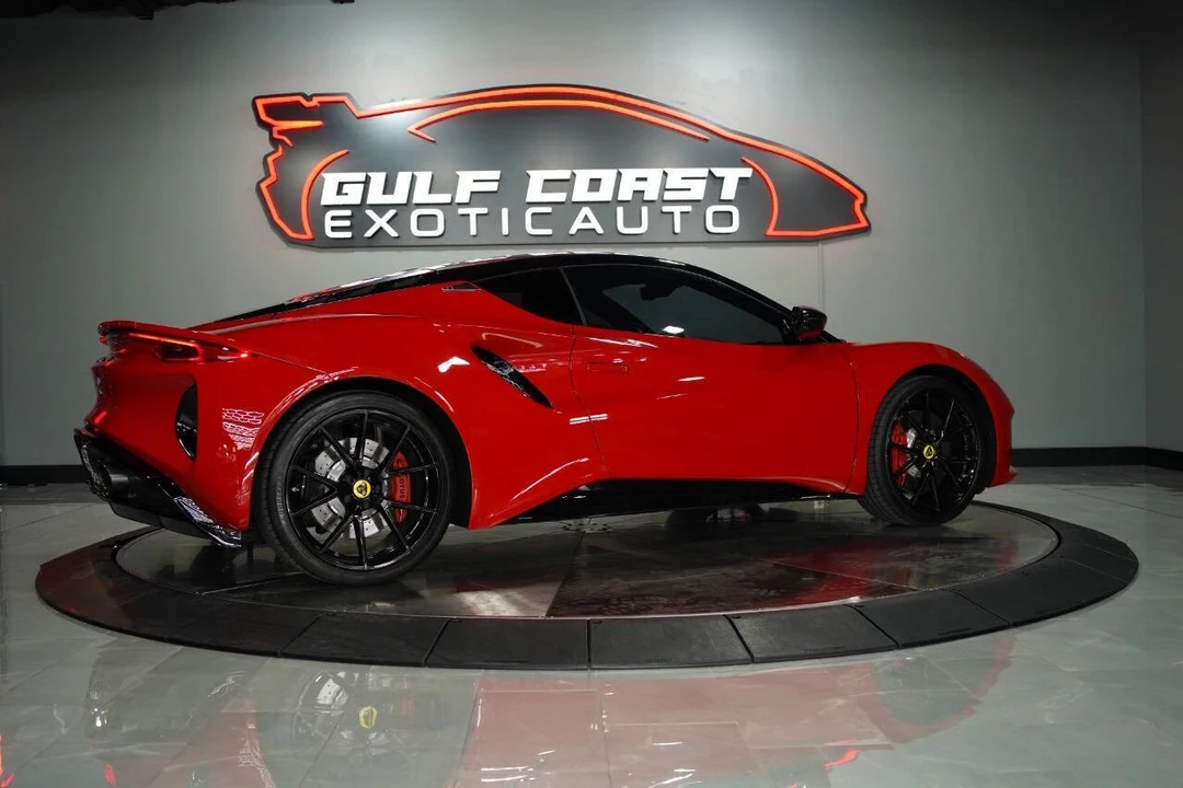 2024 Lotus Emira - Image 15 of 31