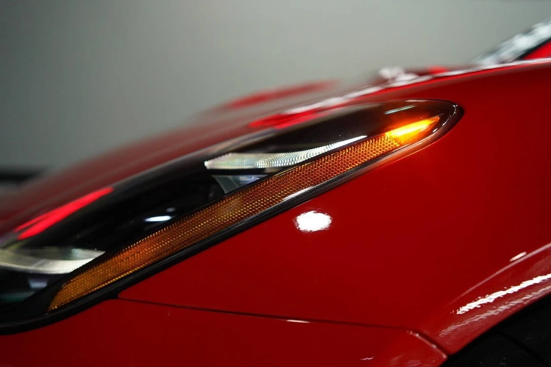 2024 Lotus Emira - Image 28 of 31