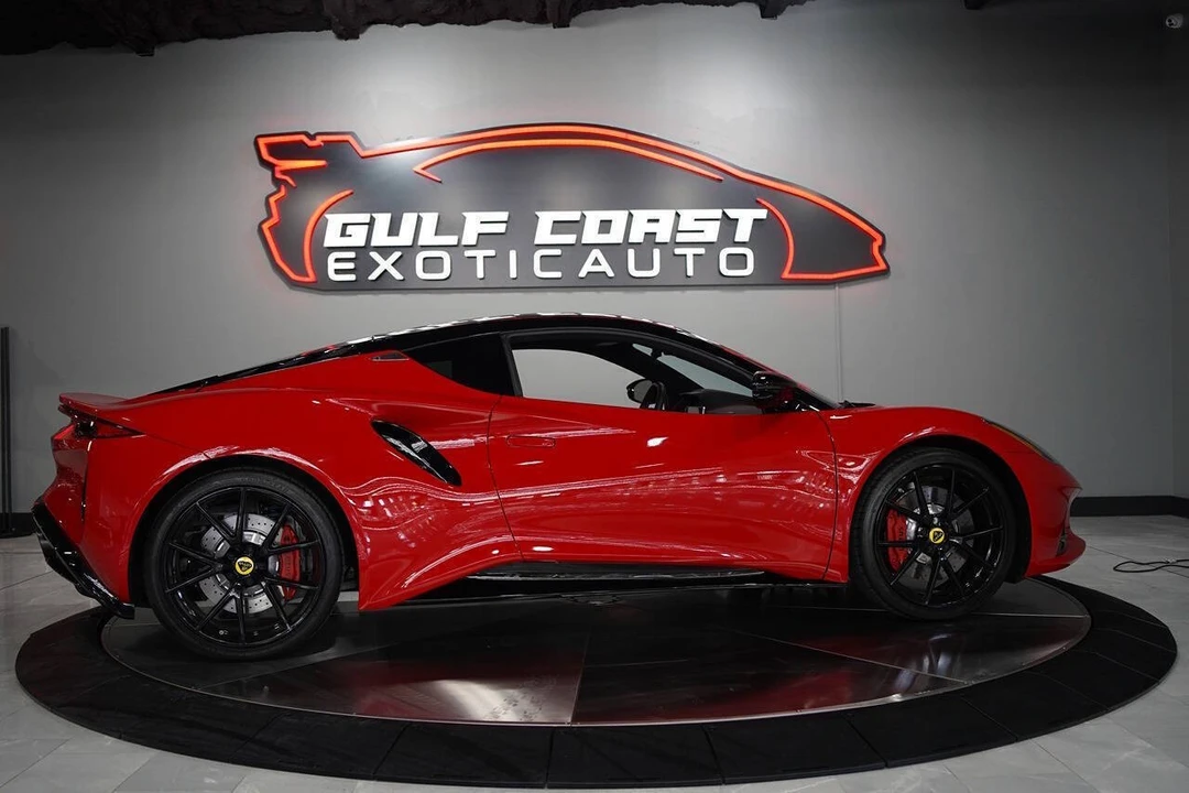 2024 Lotus Emira - Image 9 of 31