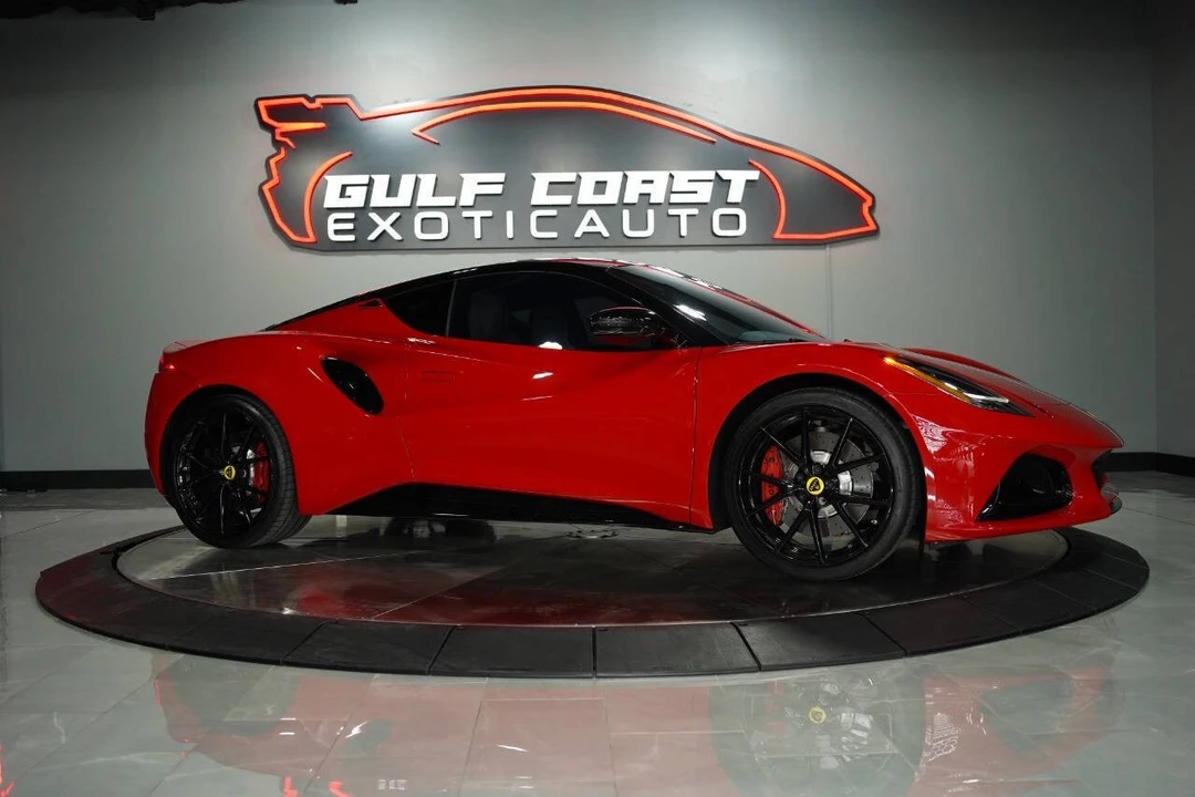 2024 Lotus Emira - Image 18 of 31