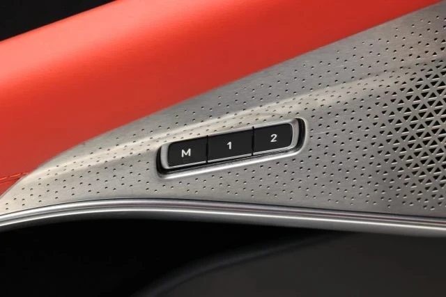 2024 Lotus Emira - Image 11 of 12