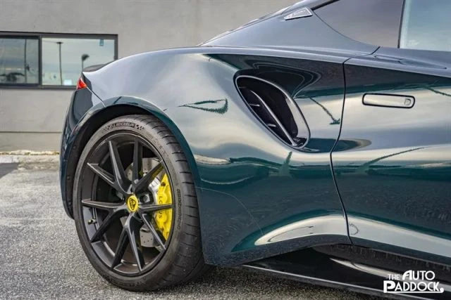 2024 Lotus Emira - Image 16 of 21
