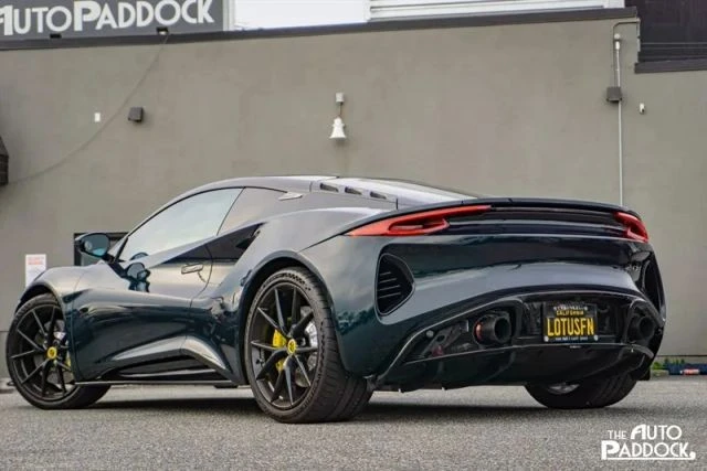 2024 Lotus Emira - Image 18 of 21