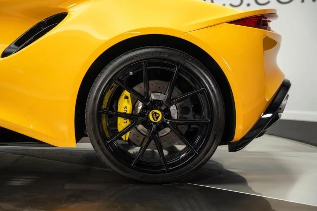 2024 Lotus Emira - Image 16 of 21
