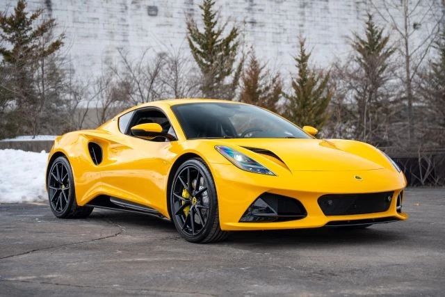 2024 Lotus Emira - Image 11 of 20