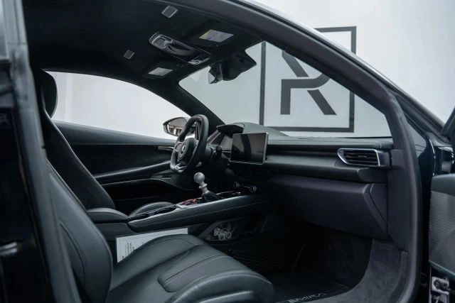 2024 Lotus Emira - Image 29 of 31