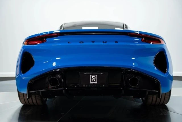 2024 Lotus Emira - Image 9 of 21