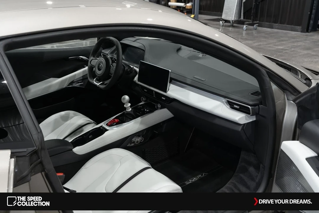2024 Lotus Emira - Image 19 of 21