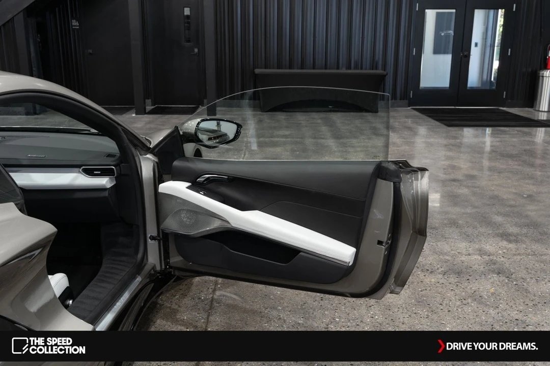 2024 Lotus Emira - Image 16 of 21