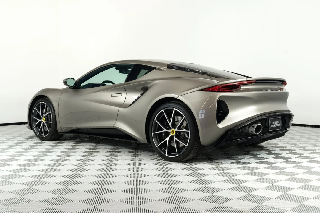 2024 Lotus Emira - Image 5 of 21