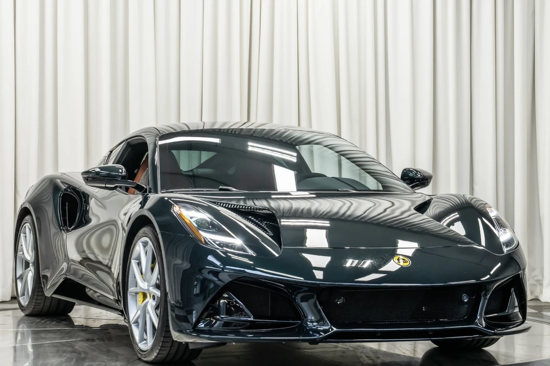 2024 Lotus Emira - Image 3 of 12