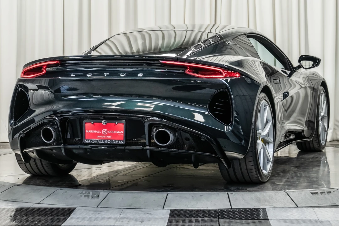2024 Lotus Emira - Image 9 of 12