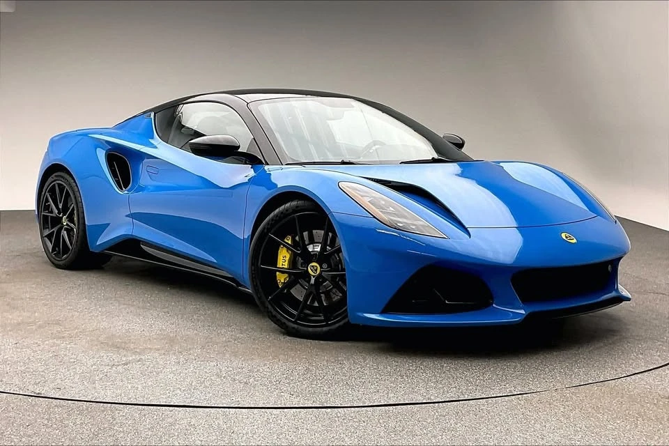2024 Lotus Emira - Image 2 of 20