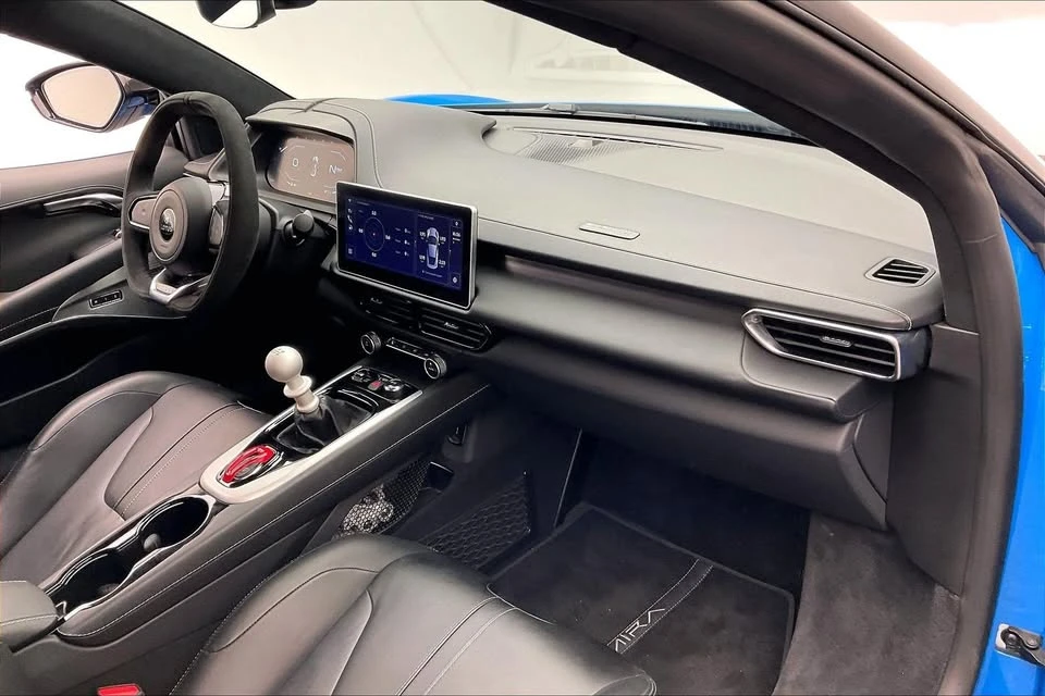 2024 Lotus Emira - Image 17 of 20