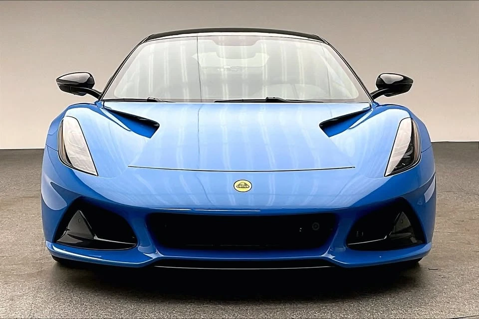 2024 Lotus Emira - Image 2 of 20