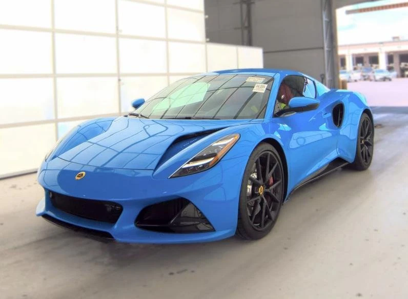 2024 Lotus Emira - Image 3 of 9