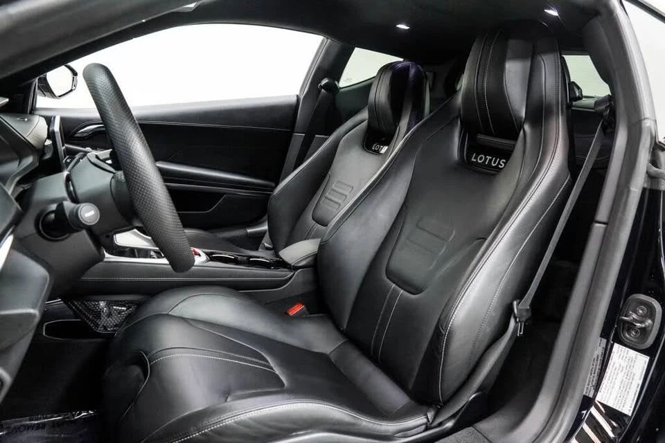 2024 Lotus Emira - Image 14 of 20