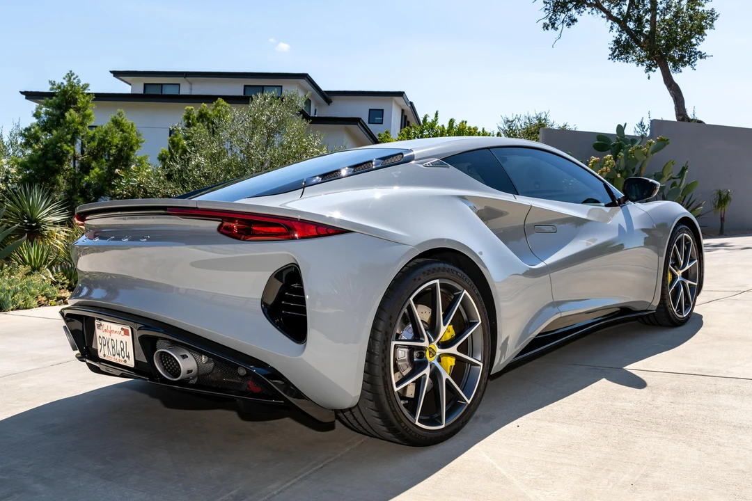 2024 Lotus Emira - Image 8 of 31
