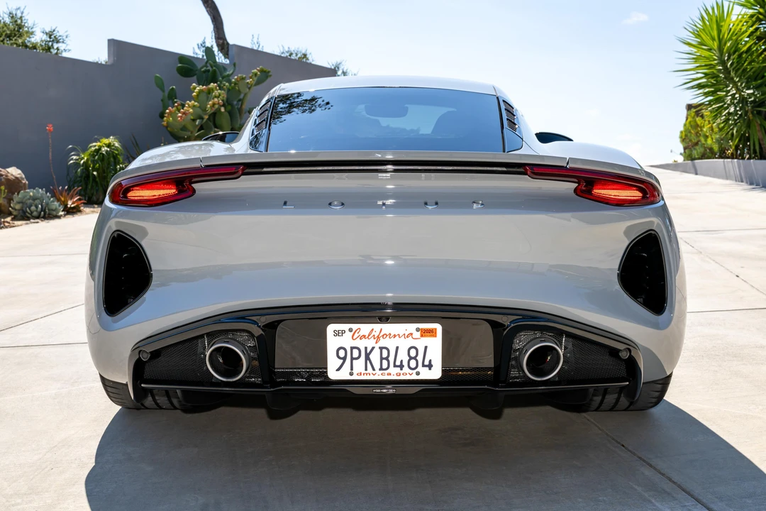2024 Lotus Emira - Image 5 of 31