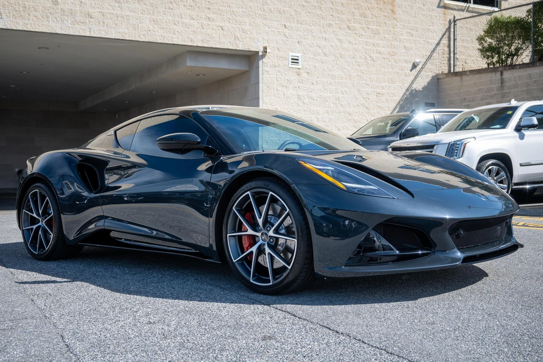 2024 Lotus Emira - Image 14 of 30