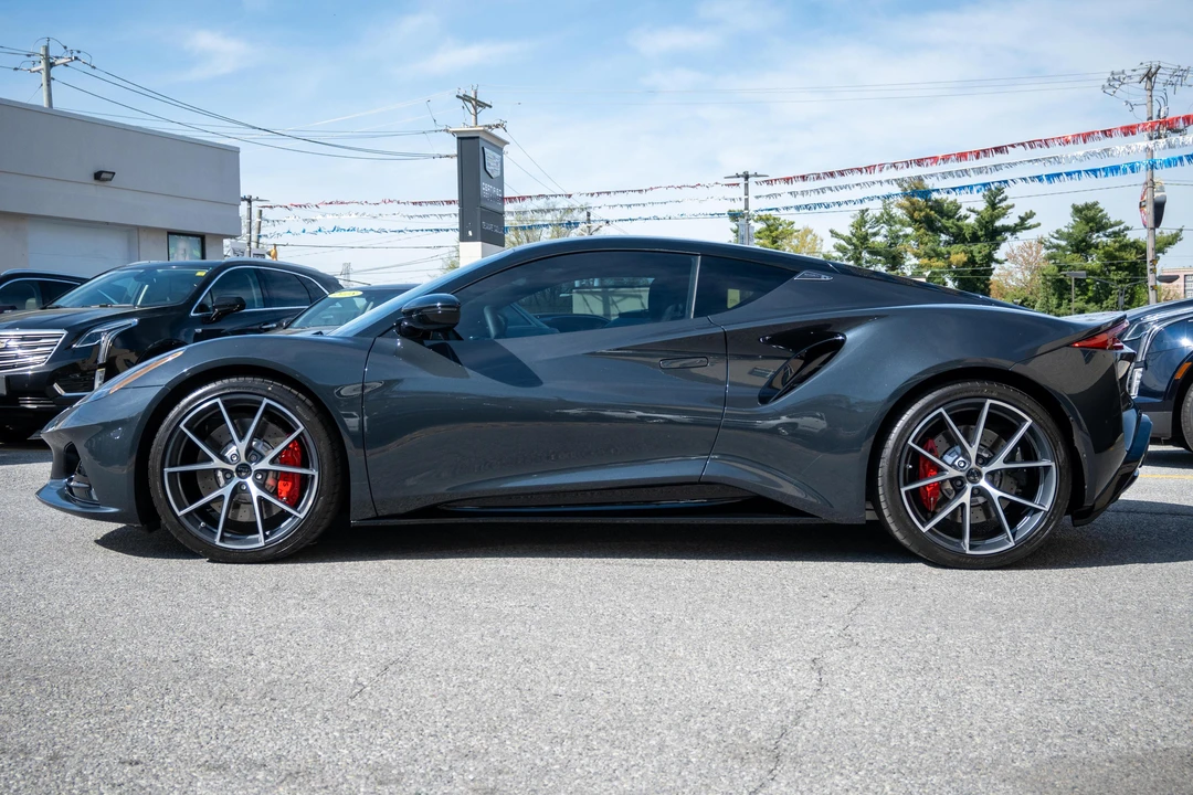 2024 Lotus Emira - Image 9 of 30