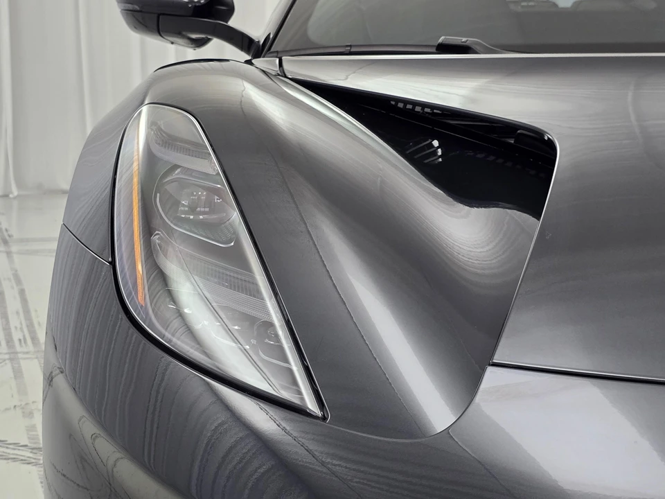 2024 Lotus Emira - Image 16 of 30