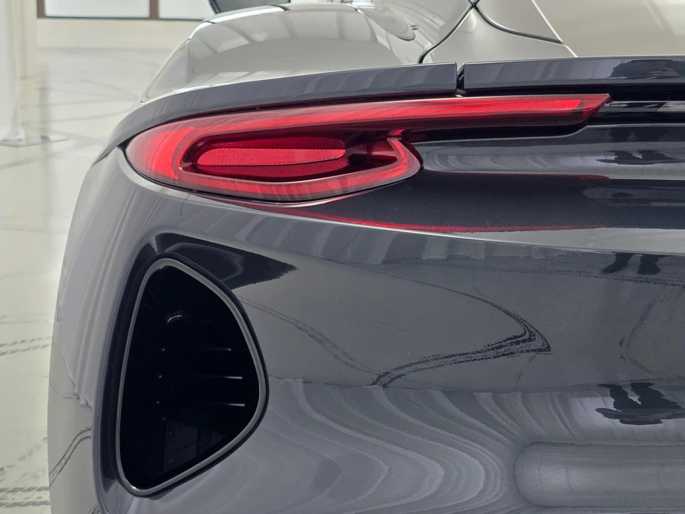 2024 Lotus Emira - Image 28 of 30