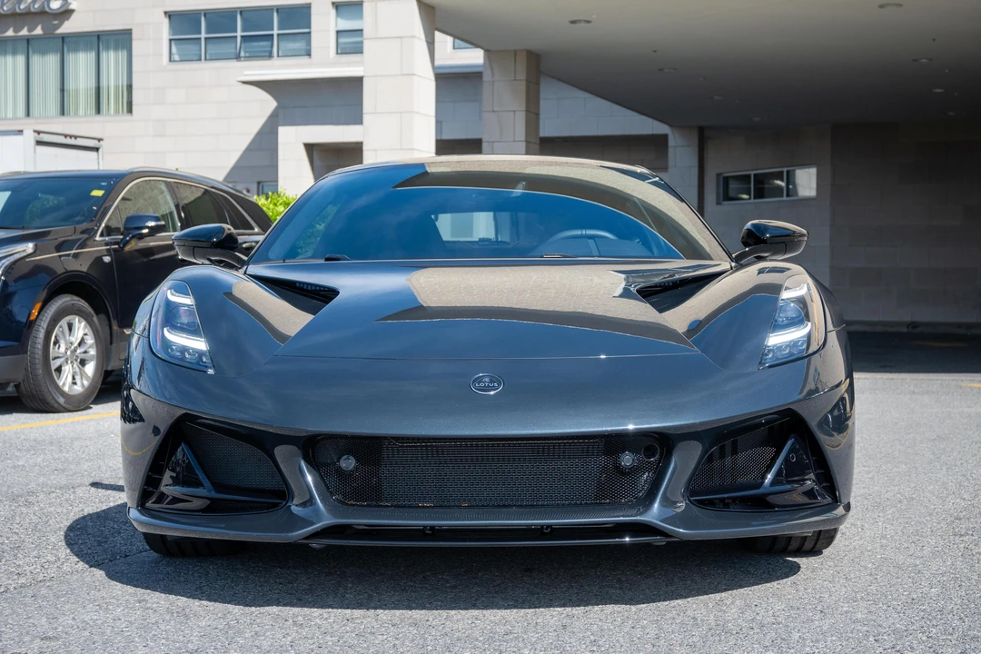 2024 Lotus Emira - Image 7 of 30